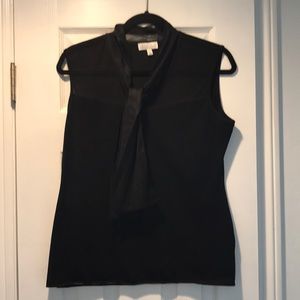 Joseph A black tank w mesh tie - size L